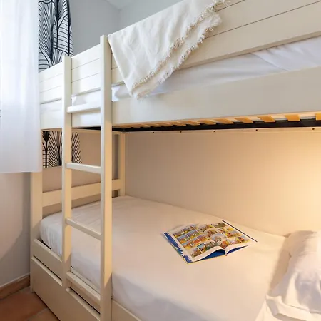 Pierre & La Maldagora 假日公园 3*